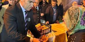 Amasya’da Ramazan Geleneği Devam Ediyor: Vali, Simit Dağıtarak Çocukları Sevindirdi