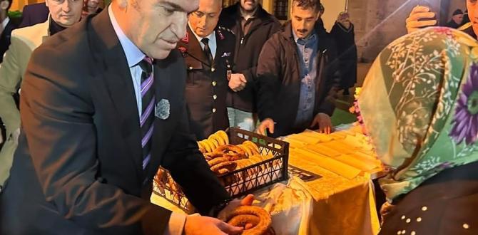 Amasya’da Ramazan Geleneği Devam Ediyor: Vali, Simit Dağıtarak Çocukları Sevindirdi